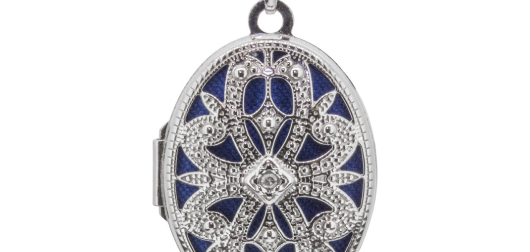 Sterling Silver Locket Filigree Oval Set With Diamond
