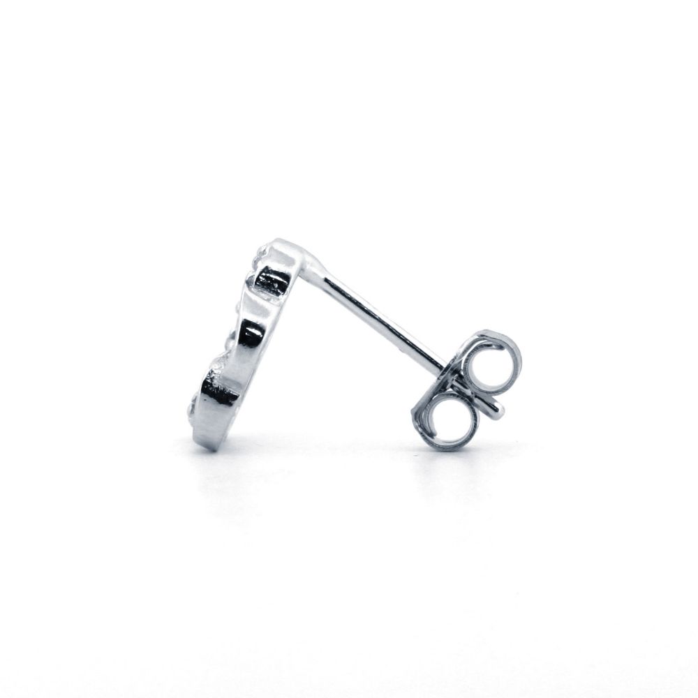 cubic zirconia clover stud earrings side view